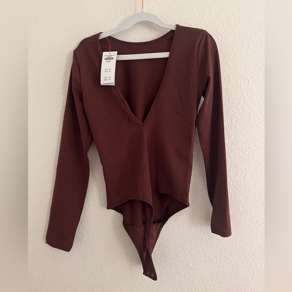 NWT Abercrombie bodysuit with back detail